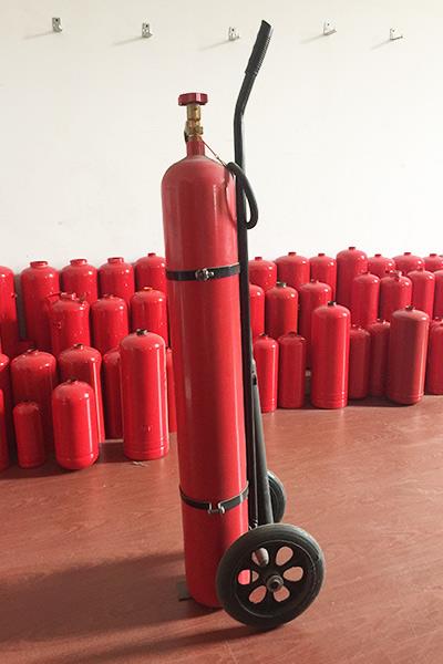 Extintor de incêndio com rodas de 10 kg